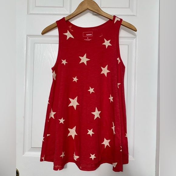 Sonoma Tops - Sonoma size Small Vibrant Red Star Pattern Tank Top